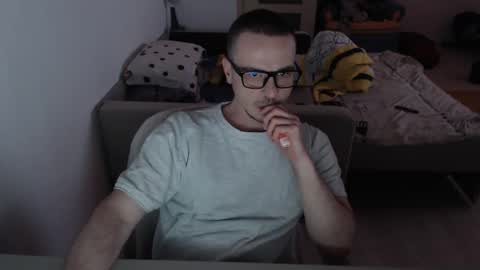 Syllar online show from 01/17/26, 06:44