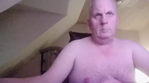 doggy2629 online show from 12/15/25, 04:55