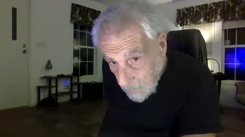 dogluc7 online show from 12/05/24, 01:36