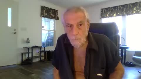 dogluc7 online show from 12/05/24, 07:28