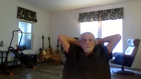 dogluc7 online show from 01/31/25, 08:01