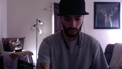 Snapshot of doingmek9 chatting on 02/21/25, 02:38 doingmek9 online show from 02/21/25, 02:38