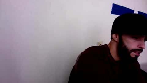 Snapshot of doingmek9 chatting on 10/29/25, 01:46 doingmek9 online show from 10/29/25, 01:46