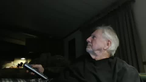 Snapshot of doingmyself69 chatting on 02/28/25, 03:59 doingmyself69 online show from 02/28/25, 03:59