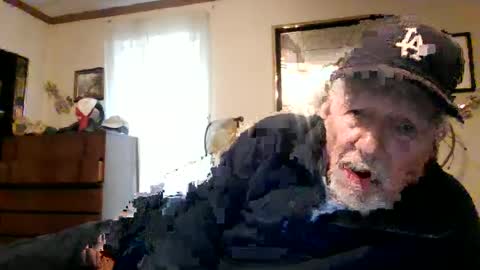 Snapshot of doingmyself69 chatting on 10/02/25, 08:05 doingmyself69 online show from 10/02/25, 08:05