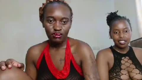 Snapshot of dolce_amber chatting on 11/17/25, 10:21 Dolce online show from 11/17/25, 10:21