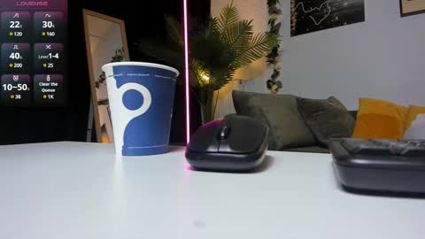 Betty online show from 03/08/25, 04:56