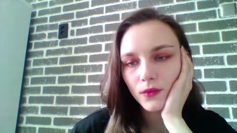dolcezza_ online show from 04/01/26, 12:28