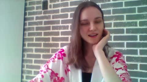 dolcezza_ online show from 04/15/26, 11:28