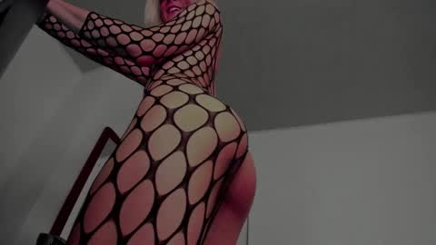 Ludika Santiago online show from 02/09/25, 02:50