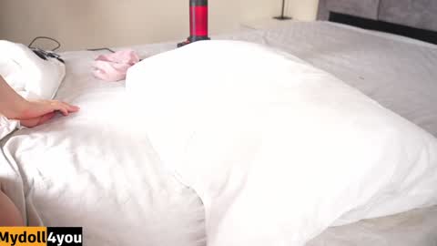 Snapshot of doll4you_ chatting on 01/15/25, 11:53 Alice y Ros online show from 01/15/25, 11:53