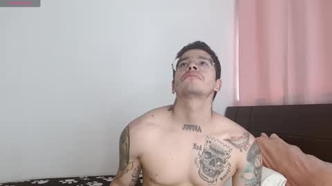 Auro and Santiago online show from 12/19/24, 06:34