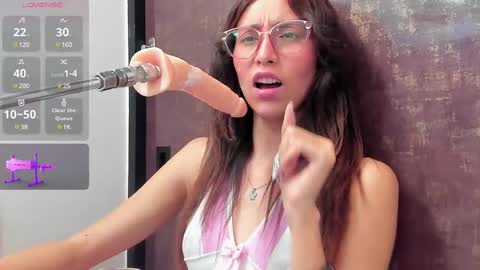 Bella  online show from 03/08/25, 10:56