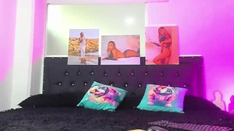 C E L E S T E  online show from 02/12/25, 09:22