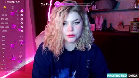 Snapshot of doll_chloe_ chatting on 12/01/24, 09:04 Chloe online show from 12/01/24, 09:04