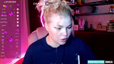 Snapshot of doll_chloe_ chatting on 12/02/24, 12:09 Chloe online show from 12/02/24, 12:09