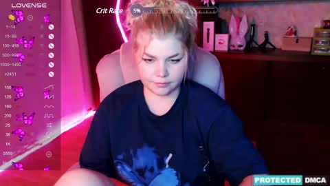 Snapshot of doll_chloe_ chatting on 12/02/24, 03:15 Chloe online show from 12/02/24, 03:15