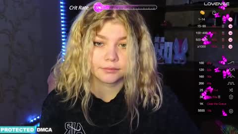 Snapshot of doll_chloe_ chatting on 12/16/24, 04:02 Chloe online show from 12/16/24, 04:02