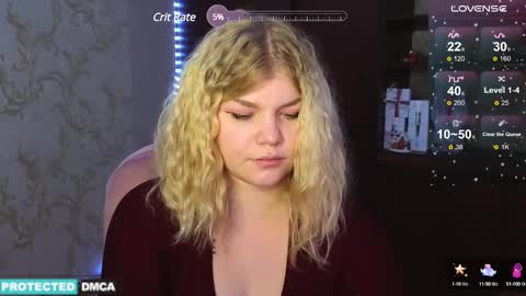 Snapshot of doll_chloe_ chatting on 12/17/24, 10:12 Chloe online show from 12/17/24, 10:12