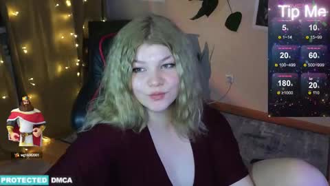 Snapshot of doll_chloe_ chatting on 01/05/25, 12:52 Chloe online show from 01/05/25, 12:52