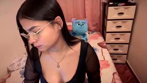 doll dolcce online show from 10/19/25, 05:41