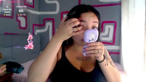 Snapshot of doll_emmy chatting on 05/26/26, 08:05 Emily online show from 05/26/26, 08:05