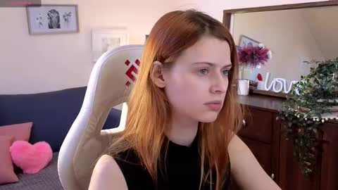 Your doll Lesli online show from 03/08/25, 06:10