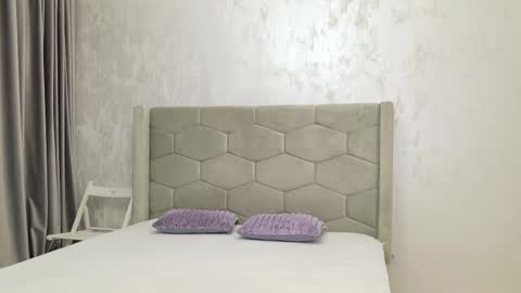 Lexi online show from 02/09/25, 05:50