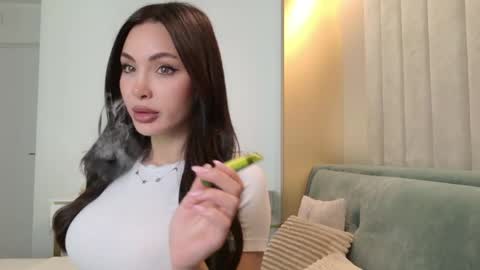 Lexi online show from 04/16/26, 06:47