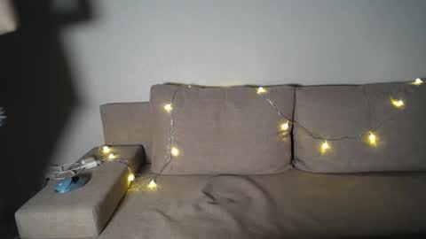 Snapshot of doll_marina chatting on 12/12/24, 02:22 Marina online show from 12/12/24, 02:22