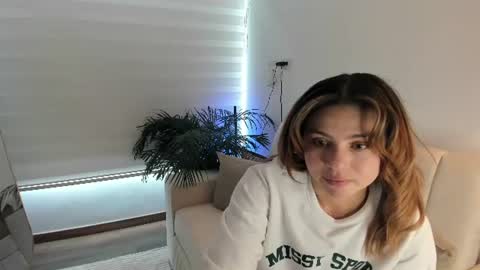 Snapshot of doll_oriana chatting on 07/24/26, 07:23 doll_oriana online show from 07/24/26, 07:23
