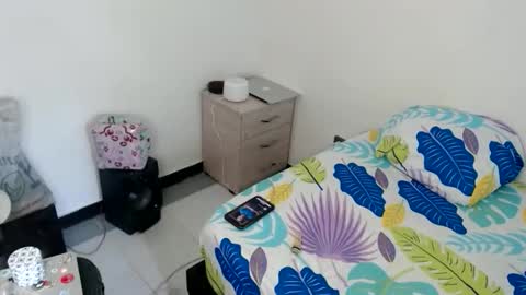 Catherine XXX online show from 04/18/26, 07:40