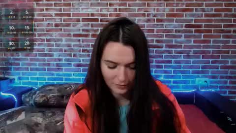 Jade online show from 12/22/25, 06:43