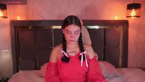 Snapshot of doll_valeria_ chatting on 11/28/25, 10:29 doll_valeria_ online show from 11/28/25, 10:29