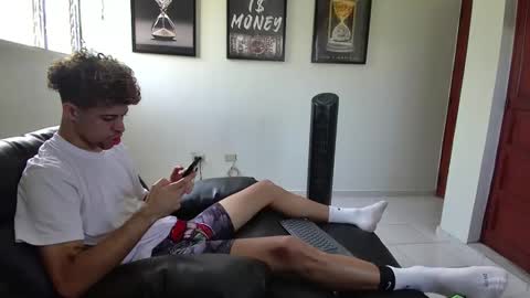 DollarHot30 online show from 03/19/26, 01:48