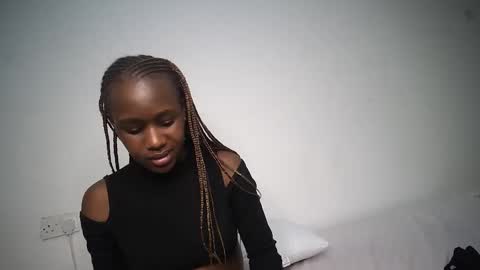 dollberry online show from 12/28/24, 10:03