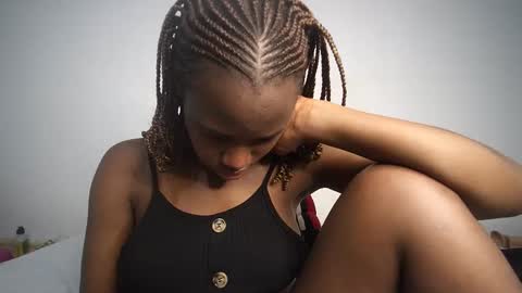 dollberry online show from 02/02/25, 01:45