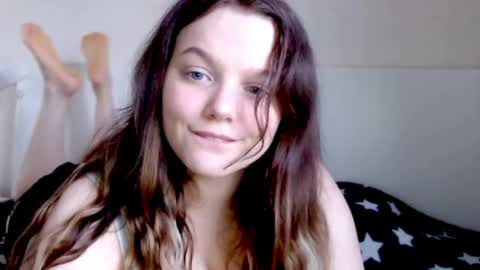 Snapshot of dolldolor chatting on 05/19/26, 04:13 Charlotte online show from 05/19/26, 04:13