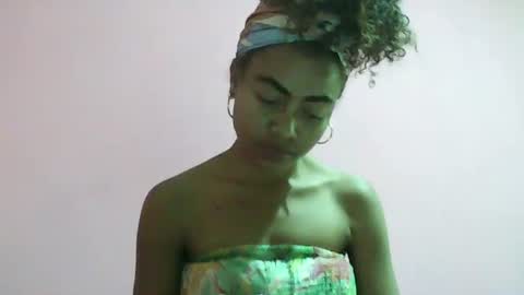 dollepoupee online show from 10/03/25, 08:22