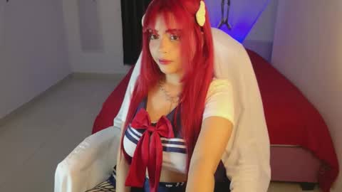 Snapshot of dolliestgirl__ chatting on 10/22/25, 10:20 Emillie online show from 10/22/25, 10:20