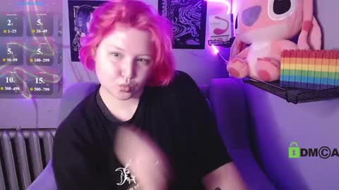 Snapshot of dollirosee chatting on 05/25/26, 05:35 dollirosee online show from 05/25/26, 05:35