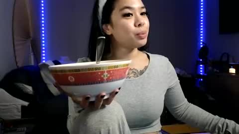 DOLLLFACE online show from 12/27/24, 01:43