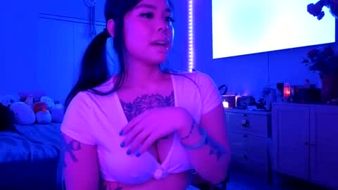 DOLLLFACE online show from 02/19/25, 04:55