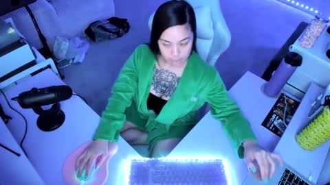 DOLLLFACE online show from 02/16/26, 05:25