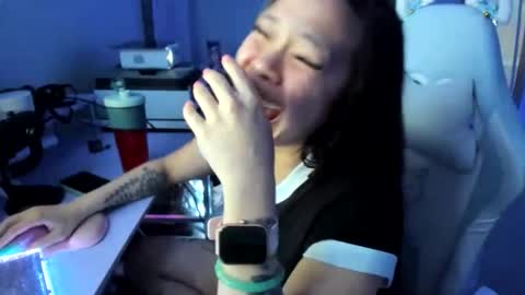 DOLLLFACE online show from 04/09/26, 04:34