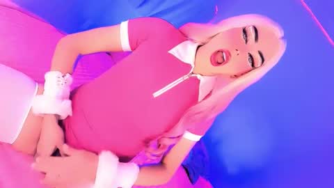 dolls_angel online show from 04/22/26, 10:39