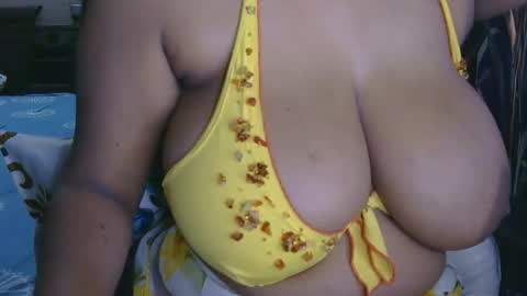 dolly_2 online show from 11/20/25, 04:01