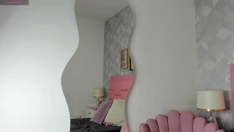 Snapshot of dolly_kitter chatting on 02/02/26, 12:04 dolly_kitter online show from 02/02/26, 12:04