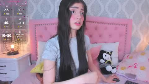 Snapshot of dolly_kitter chatting on 06/05/26, 12:00 dolly_kitter online show from 06/05/26, 12:00