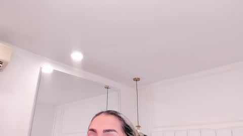 dolly walker online show from 06/07/26, 01:59
